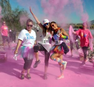 runners in color run