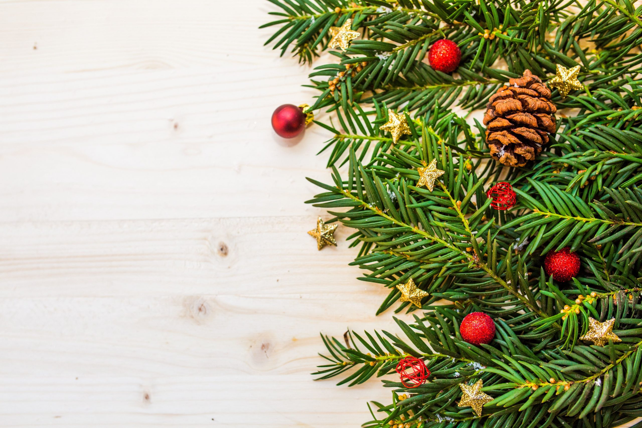 Pine cones and various holiday decor.